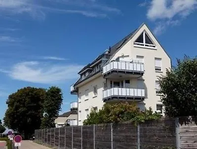 Duhner Leuchtturm, 3 *